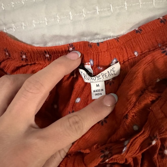 Two piece set - Picture 2 of 11